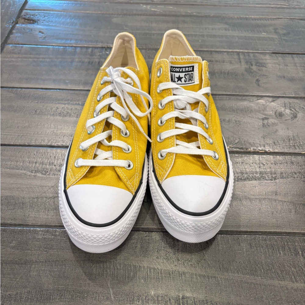 Yellow converse